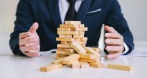 paro-riesgo-una-nueva-burbuja-los-principales-riesgos-las-empresas-espana