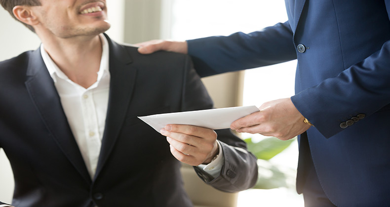 Cómo pedirle un aumento de sueldo a tu jefe (sin morir en el intento)