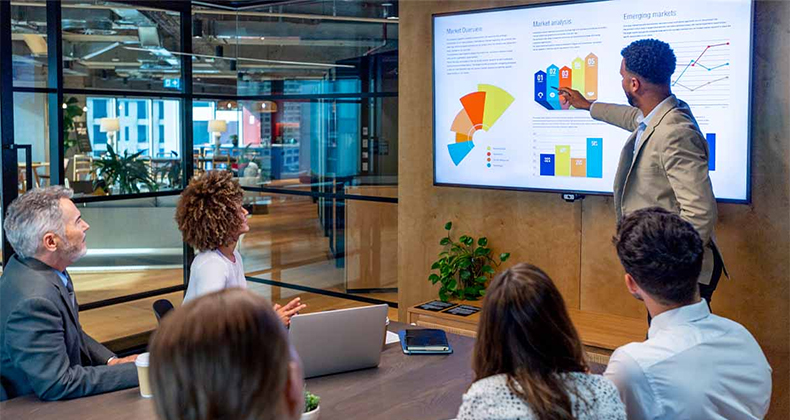 Por qué fallan los pitch decks: cómo interpretan los inversores las señales del fundador