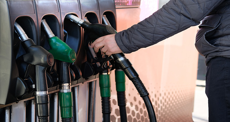 El precio del gasóleo y de la gasolina vuelve a repuntar esta semana y se asoma a máximos anuales