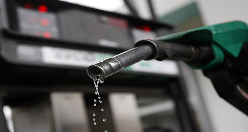 El precio de la gasolina y del gasóleo toca nuevos máximos del verano tras encadenar su cuarta subida