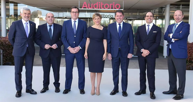 El presidente de CEOE destaca el papel clave de las pymes en la economía española