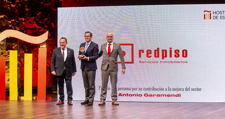 El presidente de CEOE, galardonado por Hostelería de España por su apoyo al sector en la pandemia