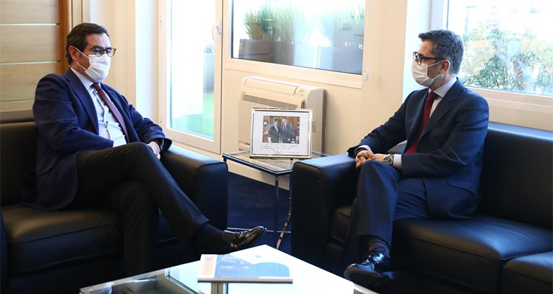 El presidente de CEOE recibe al ministro de la Presidencia en la sede de la Confederación para conocer el Plan Anual Normativo 2022