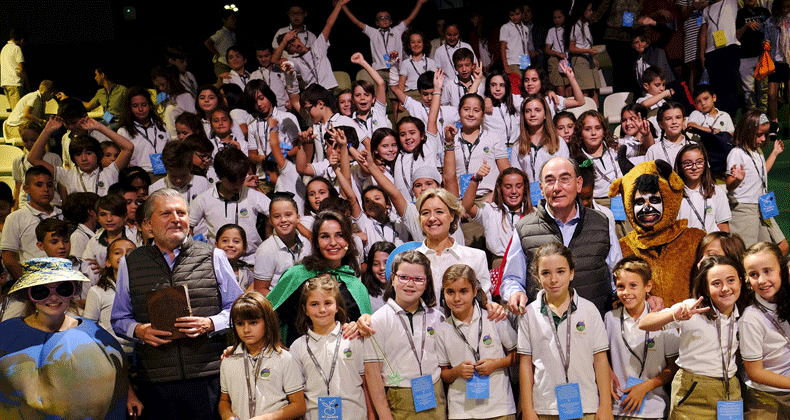 El presidente de Iberdrola, Ignacio Galán, y los ministros García Tejerina y Méndez de Vigo escenifican su compromiso con el medio ambiente