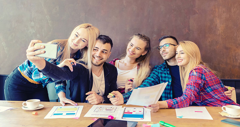 Principales motivaciones profesionales de la Generación Z y razones por las que eligen un empleo