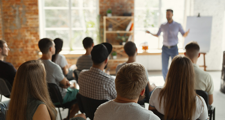 El 94% de los profesionales afirma que se quedaría en su empresa más tiempo si ésta invirtiera en su formación