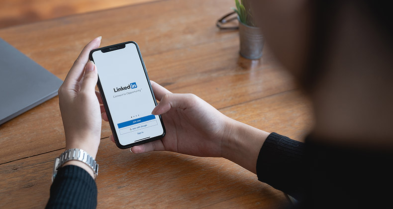 ¿Realmente se asciende más rápido si se tienen más seguidores en LinkedIn?