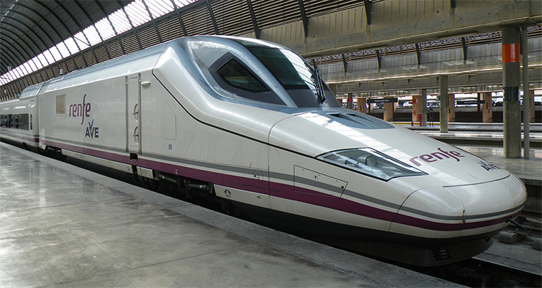 Renfe lanza una nueva tanda de 25.000 billetes AVE a 25 euros esta medianoche