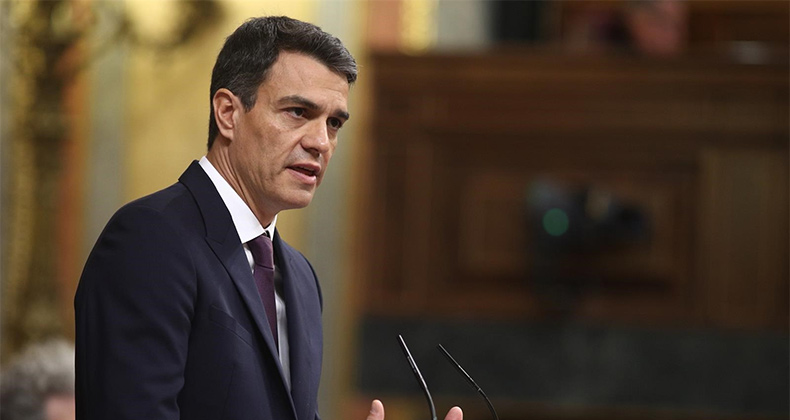 Sánchez anuncia un plan de choque por el empleo juvenil con un Estatuto del Becario