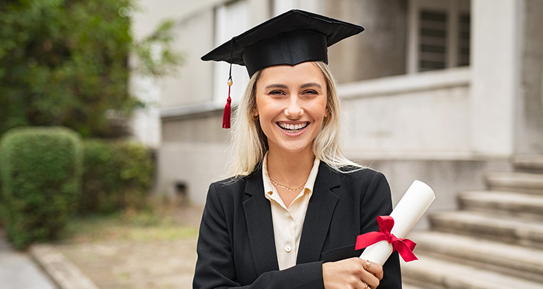 Seis de cada diez titulados universitarios son mujeres, la mayor tasa de los últimos años