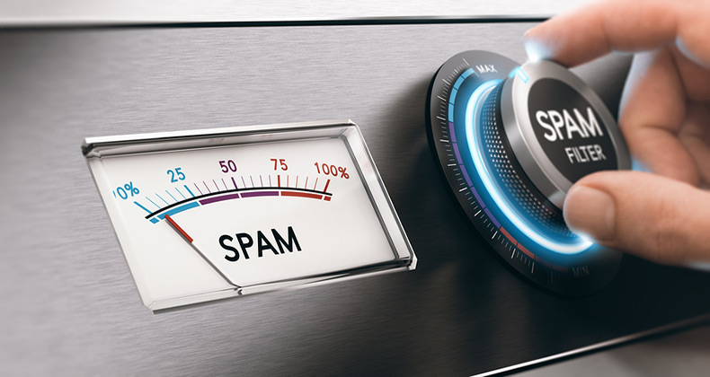 El spam electoral aprovecha las grietas de la nueva ley europea de protección de datos para filtrarse a los móviles