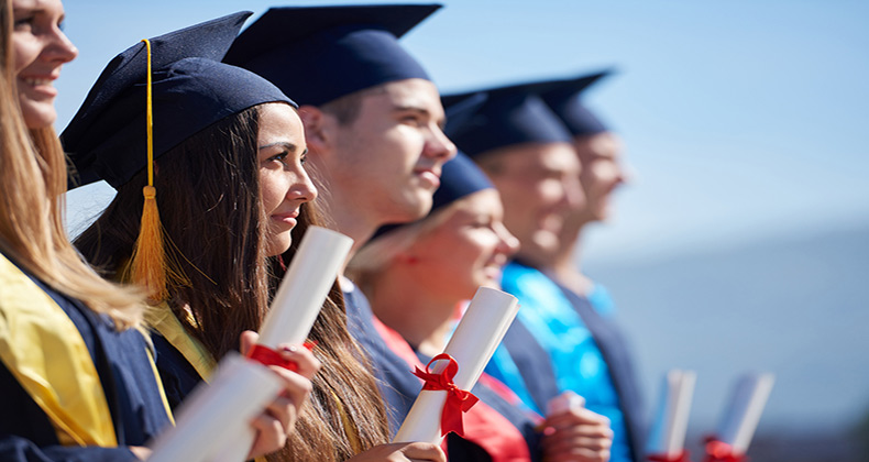La tasa de empleo de los recién graduados con educación terciaria supera el 76% en España