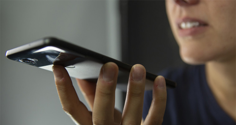 Tecnología sin pantalla: voz, gestos y nuevas interfaces para negocios