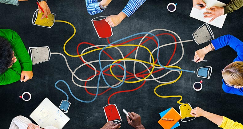 Tendencias de Comunicación 2024: Inteligencia Artificial y emocional, autenticidad, personalización y transparencia
