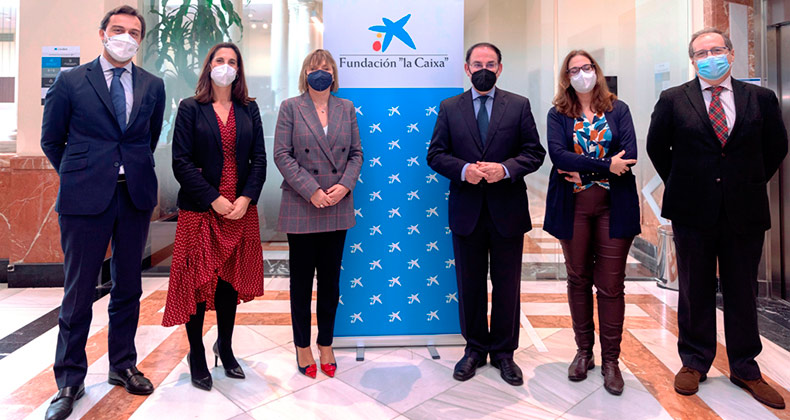“Transformando Futuro”, palanca para la inserción laboral de jóvenes y mayores de 45 años de la mano de CEA, CaixaBank y la Fundación ”la Caixa