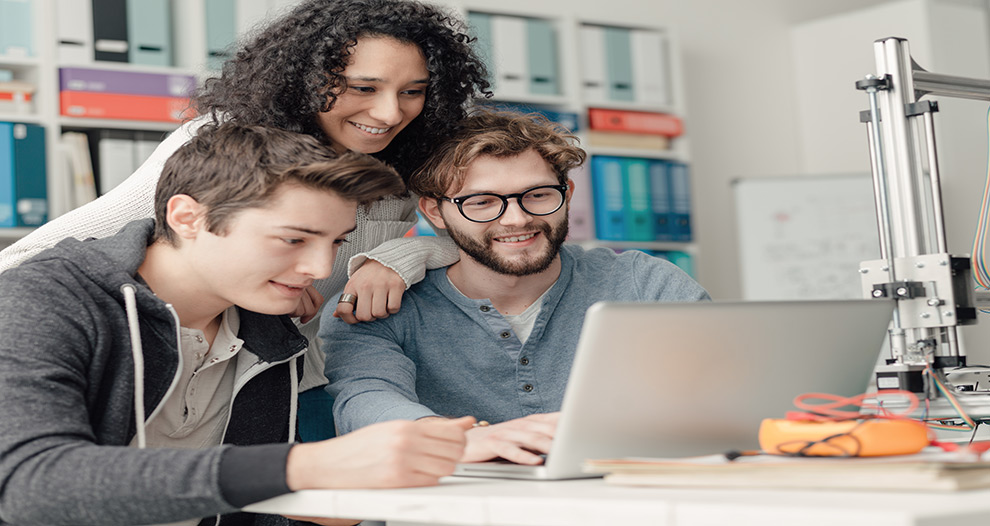 El 31% de los universitarios españoles cree que el trabajo que tendrá en el futuro todavía no existe