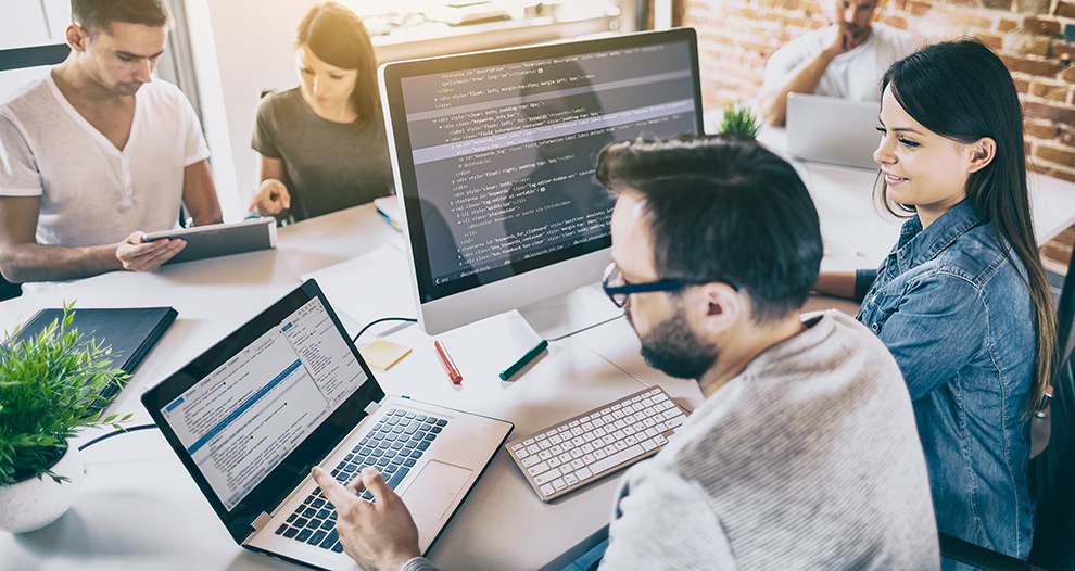Urge talento TIC en España: 6 empresas compiten por cada universitario recién titulado en Informática