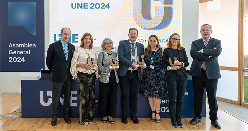 Val Díez, Premio UNE por su labor en la Presidencia del Comité UNE de Igualdad de género